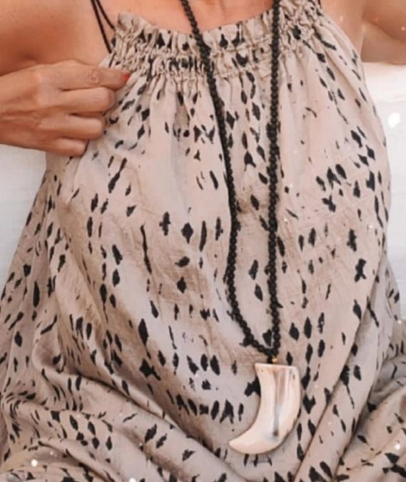 Collar Colmillo Lava